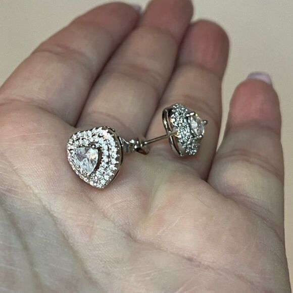 The Double Heart Earrings in 925 silver and brilliant diamonds - Picture 7 of 8